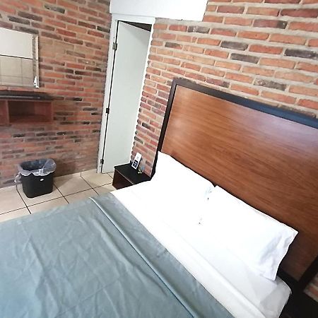 Hotel Hcm Guadalajara Kültér fotó