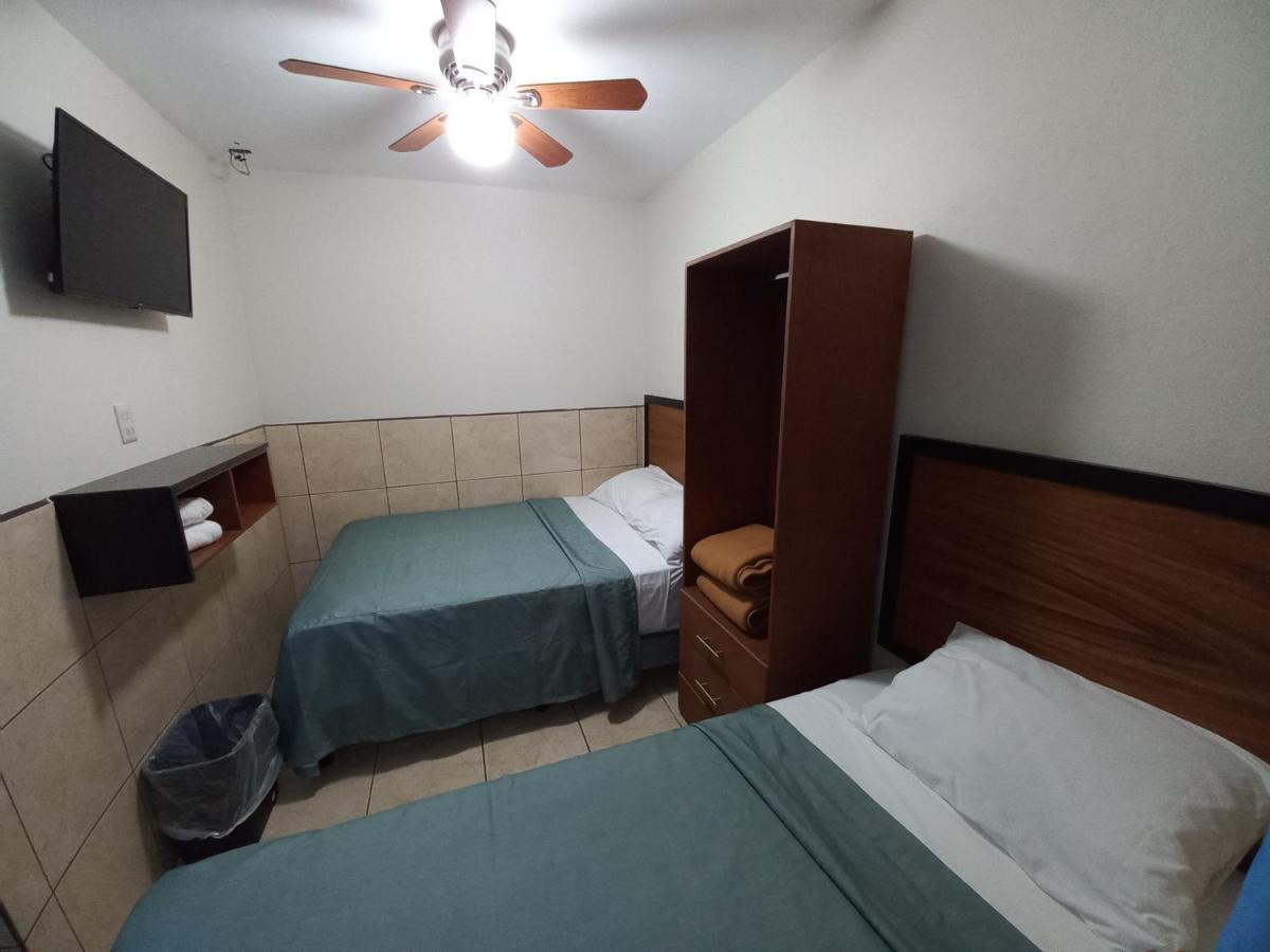 Hotel Hcm Guadalajara Kültér fotó